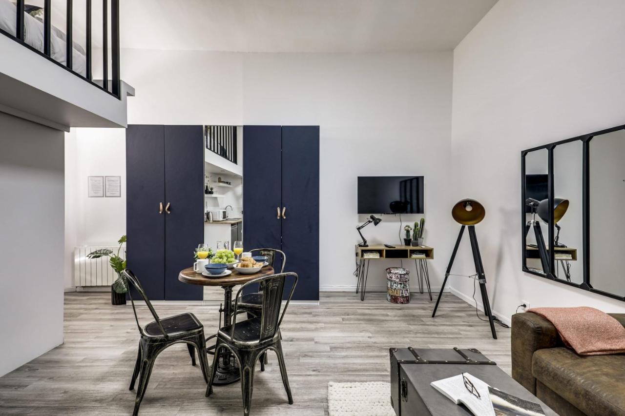 Modern French Studio In Paris Lejlighed Eksteriør billede